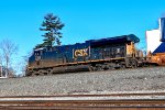 CSX 3304 on I-158